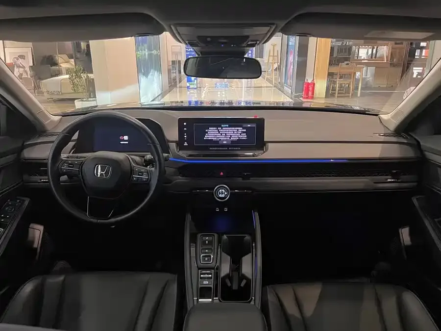 Honda Accord New Energy Accord New Energy 2023 2.0L e:PHEV Luxury Edition 2024 — миниатюра 2