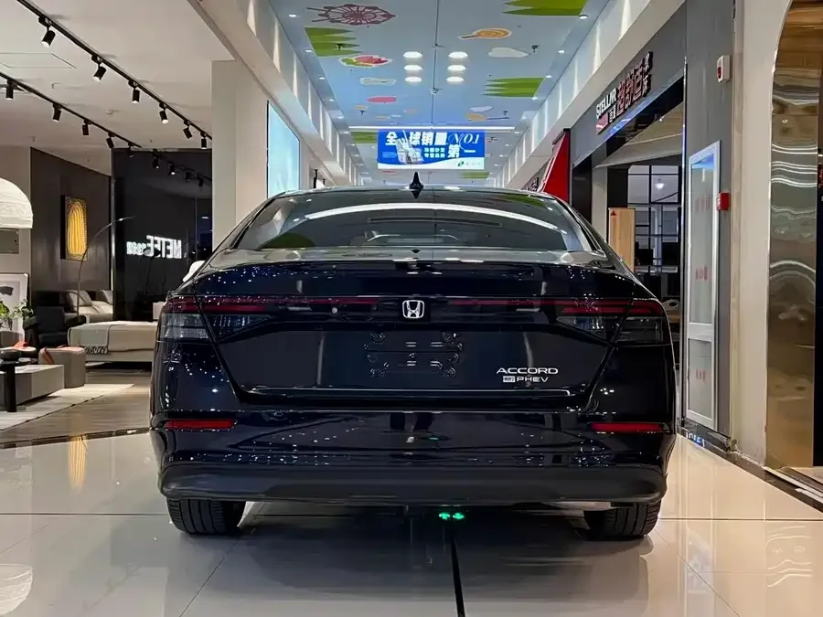Honda Accord New Energy Accord New Energy 2023 2.0L e:PHEV Luxury Edition 2024 — миниатюра 5