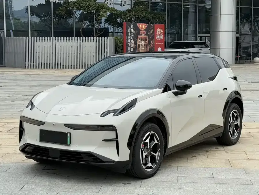Zeekr X Zeekr X 2025 five-seat rear-wheel drive version 2025 — фото 1, купить с доставкой в Москву