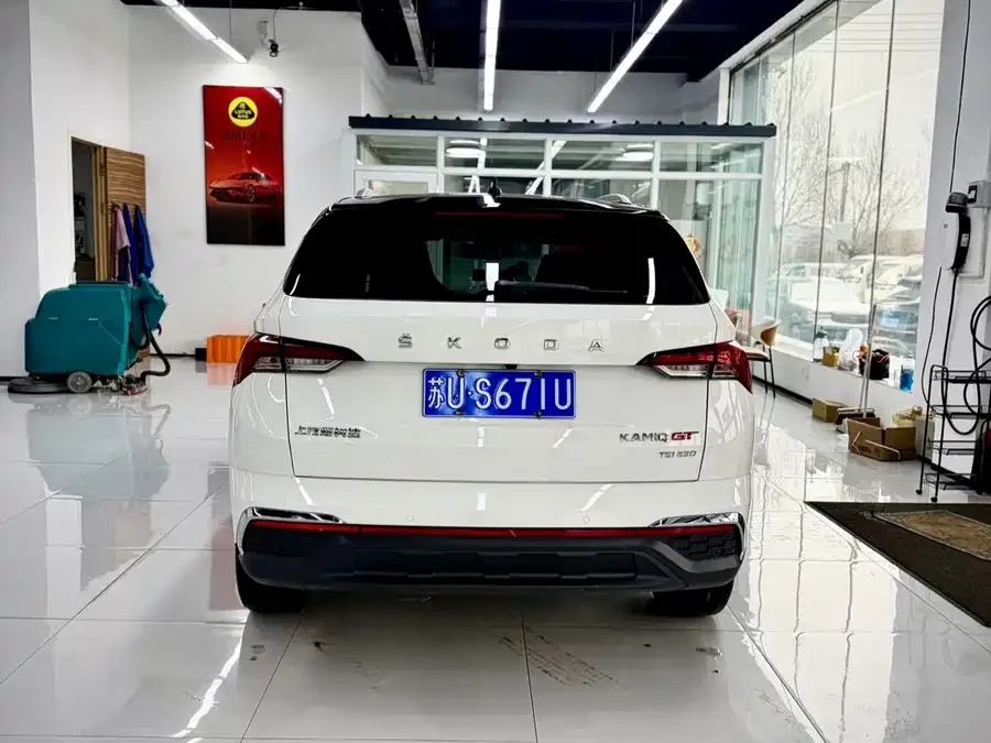Skoda Kamiq 2021 KOMIC GT TSI230 DSG Flagship Edition 2022 — миниатюра 2