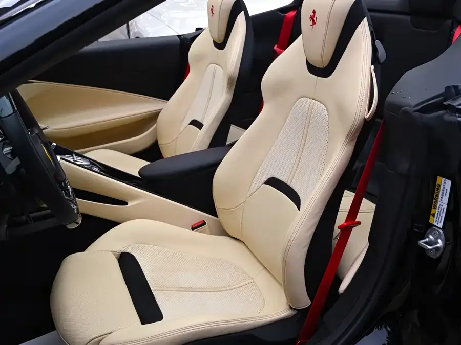 Ferrari Roma Roma 2023 Spider 2025 — миниатюра 5
