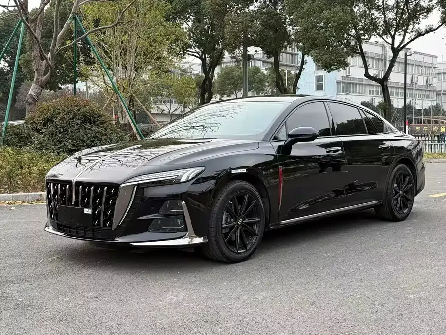 Hongqi H6 Hongqi H6 2023 2.0T Luxury Edition 2023 — фото 1, купить с доставкой в Москву