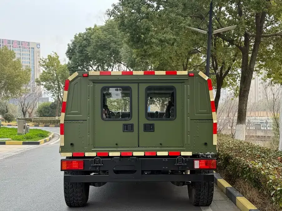 Dongfeng Warrior MS600 Dongfeng Mengshi MS600 2023 6.7T Diesel Double Cab Standard Edition 2023 — миниатюра 2