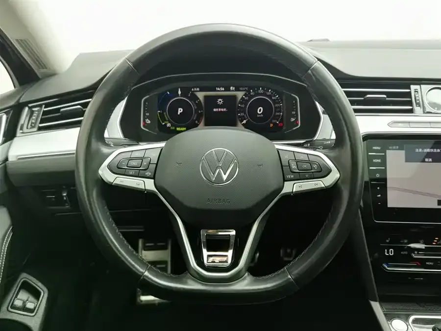 Volkswagen Magotan GTE plug-in hybrid Magotan GTE plug-in hybrid 2022 GTE luxury model 2022 — миниатюра 5