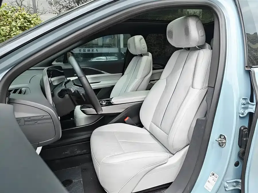 Cadillac IQ Ruige IQ Ruige 2024 rear-wheel drive standard battery life luxury version 2025 — миниатюра 2