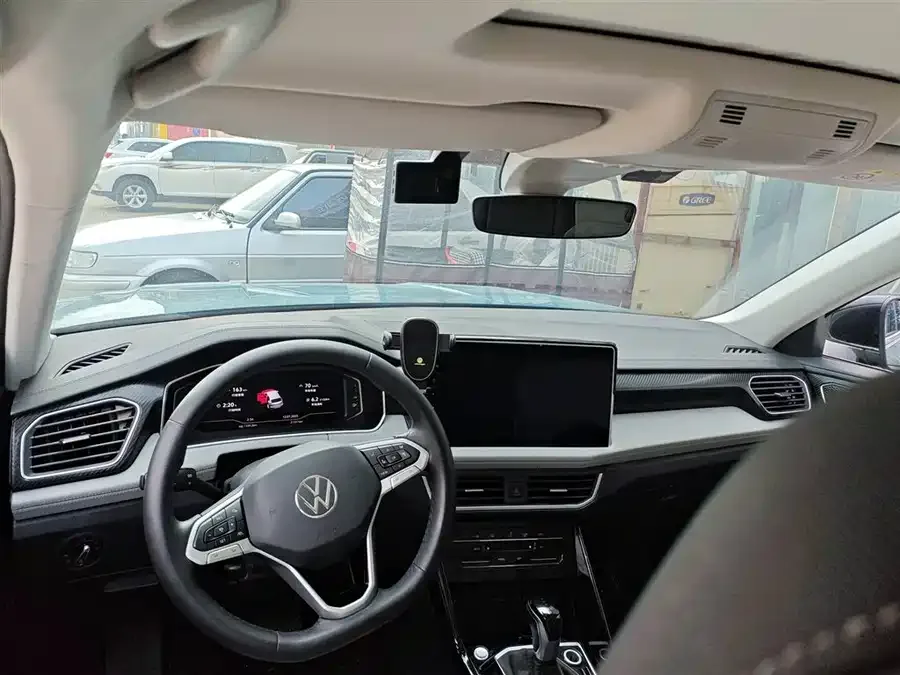 Volkswagen Tayron Tanyue 2023 280TSI 2WD Luxury Plus Advanced Edition 2022 — миниатюра 3