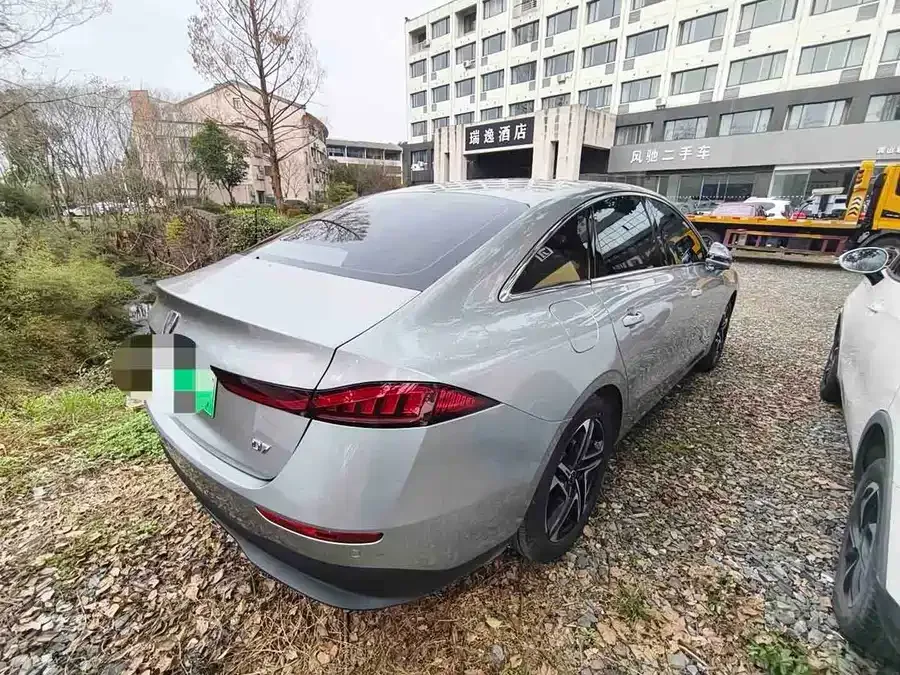 Roewe D7 Roewe D7 2023 DMH 125km Flagship Edition 2023 — миниатюра 3