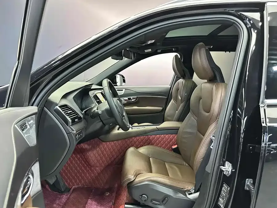 Volvo XC90 Plug-in Hybrid 2022 E-Drive Hybrid T8 Zhizun Luxury Edition 7 Seaters 2022 — миниатюра 2