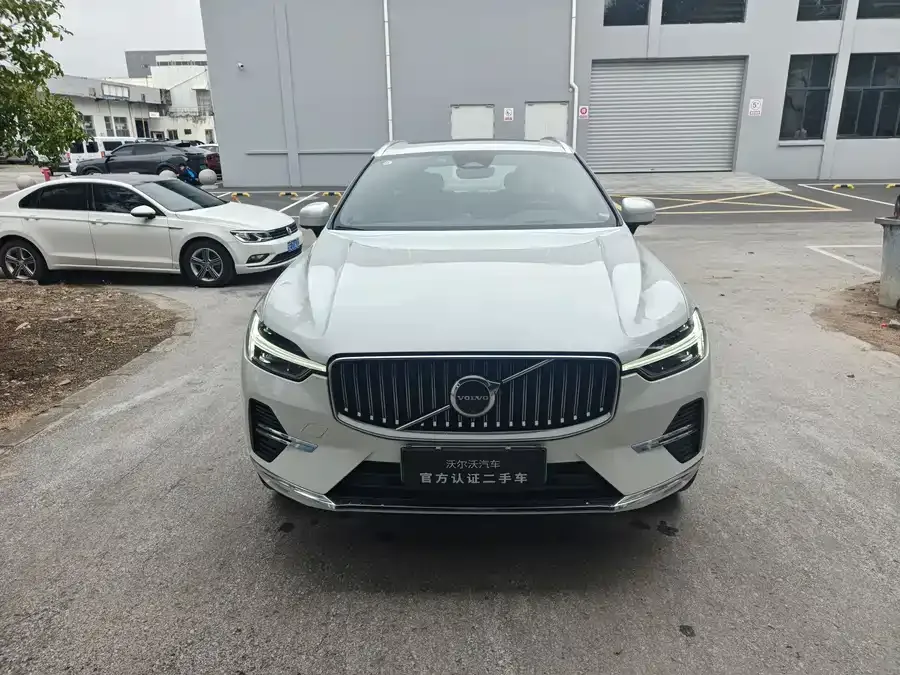 Volvo XC60 Plug-in Hybrid 2024
