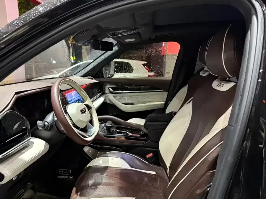 Geely Monjaro Xingyue L 2021 2.0TD DCT EVO 2WD Smart Edition 2023 — миниатюра 4