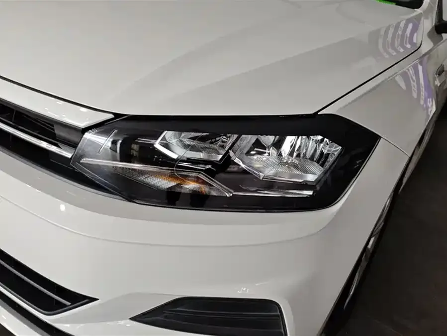 Volkswagen Polo Polo 2021 Plus 1.5L Automatic Colorful Technology Edition 2022 — миниатюра 5