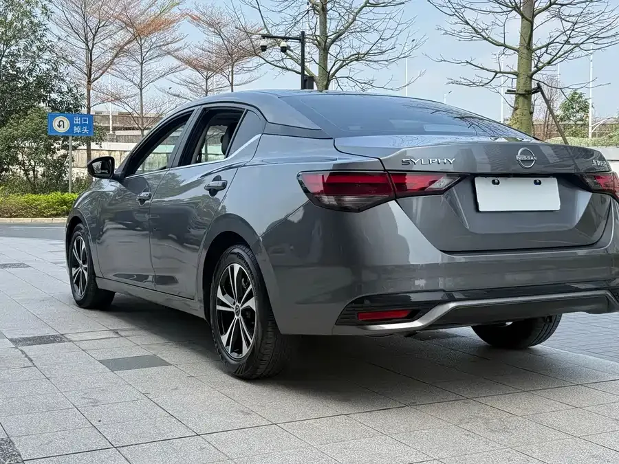 Nissan Sylphy Sylphy 2023 1.6L CVT Intelligent Driving Edition 2023 — миниатюра 2