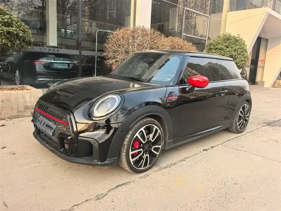 MINI JCW MINI JCW 2022 2.0T JOHN COOPER WORKS ALL-IN 2022 — фото 1, купить с доставкой в Москву