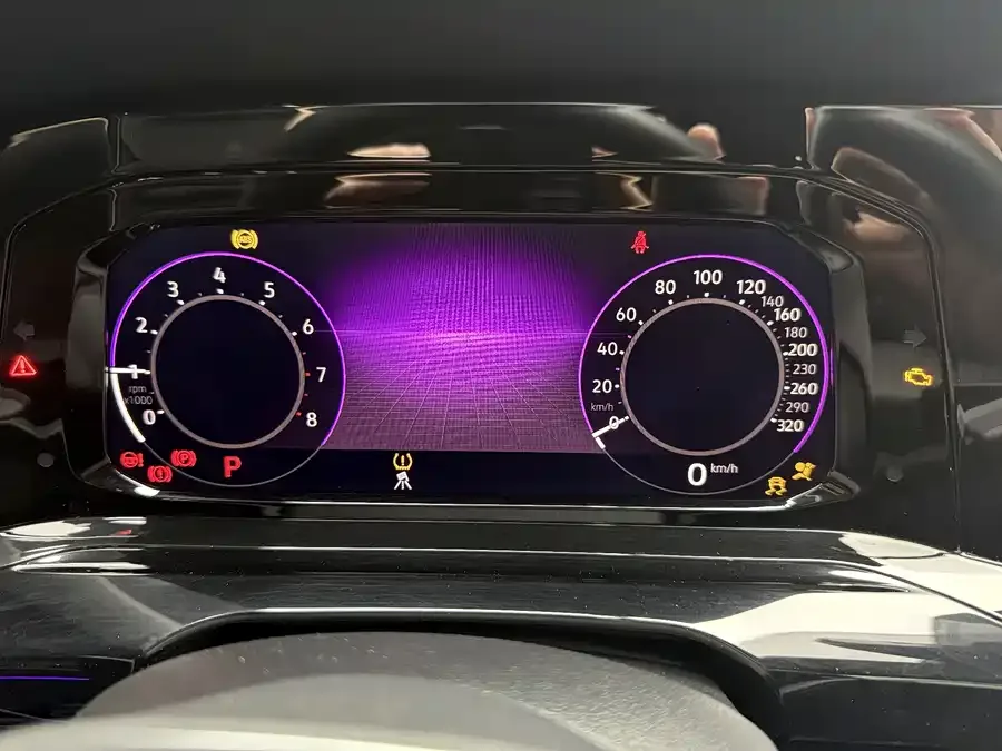 Volkswagen golf Golf 2023 280TSI DSG R-Line 2022 — миниатюра 5