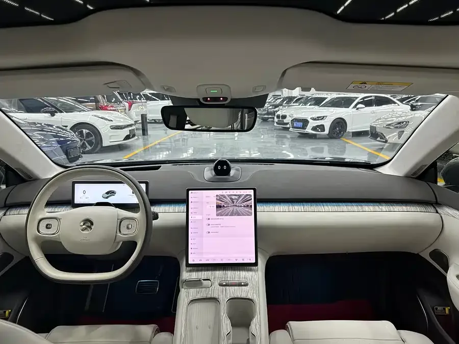 NIO ET7 NIO ET7 2022 100kWh First Edition 2022 — миниатюра 2