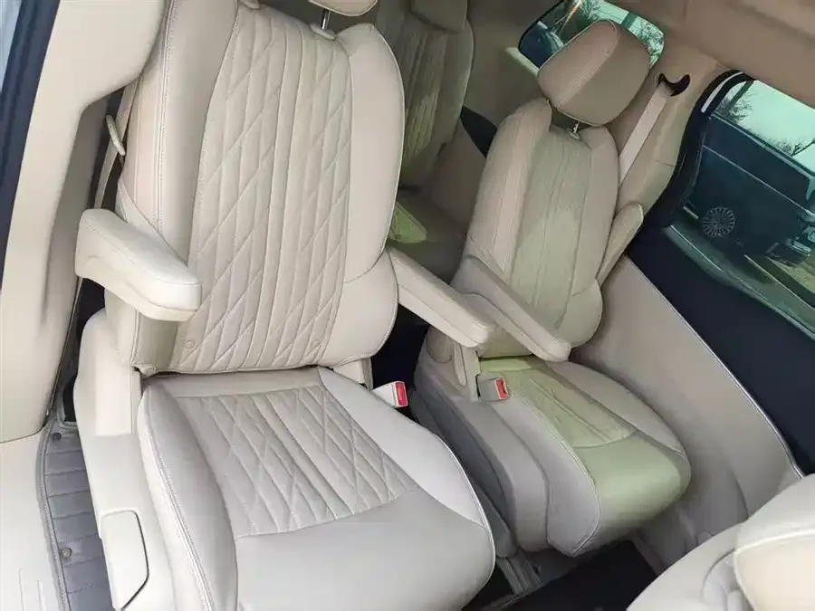 Buick GL8 2023 Land Business Class 652T Luxury Edition 2023 — миниатюра 4