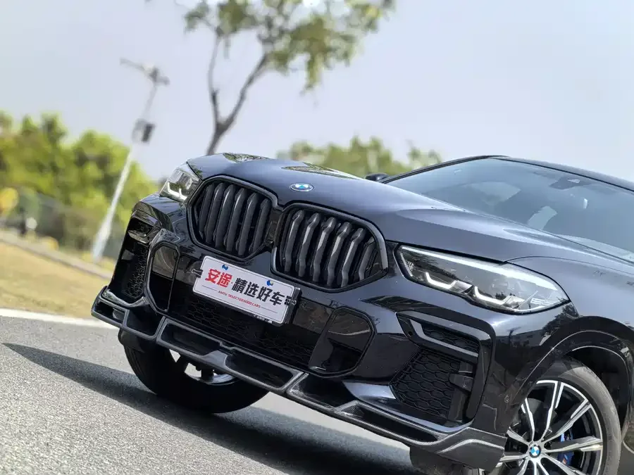BMW X6 2022 xDrive30i M Sport Package 2022 — миниатюра 2
