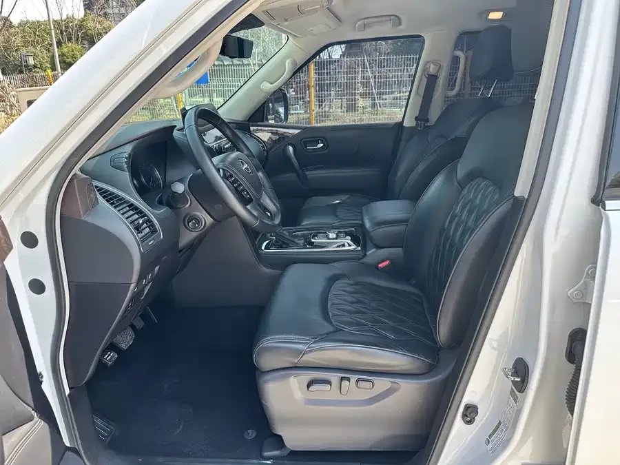 Nissan Patrol Patrol 2023 ARMADA 5.6L Invincible Armada Flagship Edition 2023 — миниатюра 4