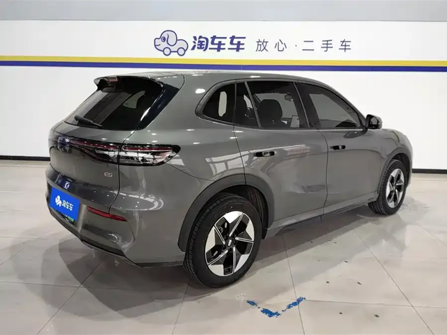 Geely Galaxy E5 Galaxy E5 2024 530km Long Range Edition 2025 — миниатюра 3