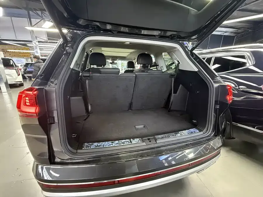 Volkswagen Talagon 2021 Lanjing 380TSI 4WD Luxury Edition Pro 2022 — миниатюра 3
