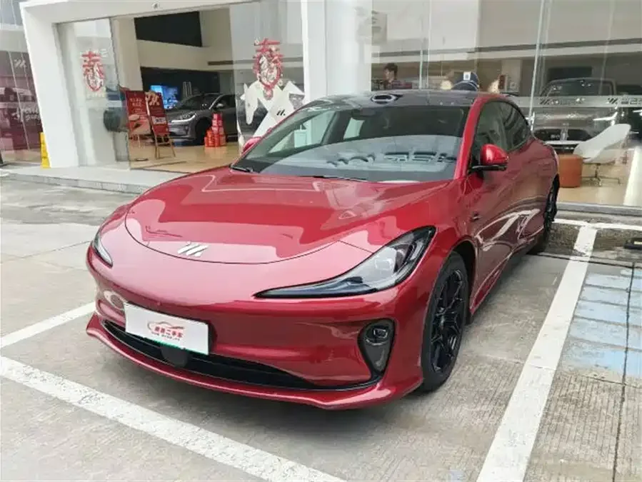 Zhiji L6 2025