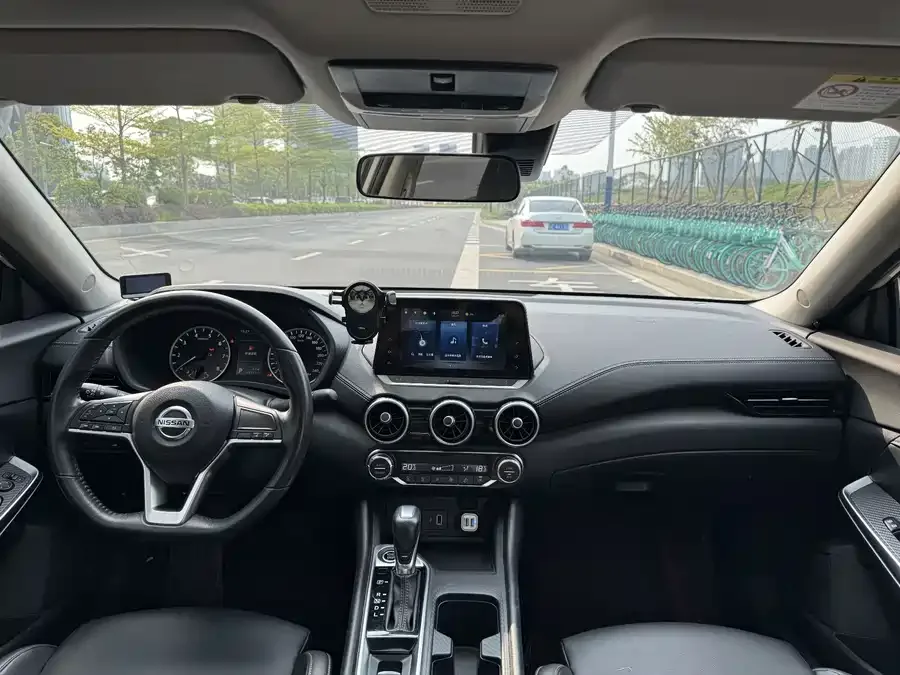 Nissan Sylphy Sylphy 2022 1.6L XL CVT Enjoy Edition 2023 — миниатюра 3