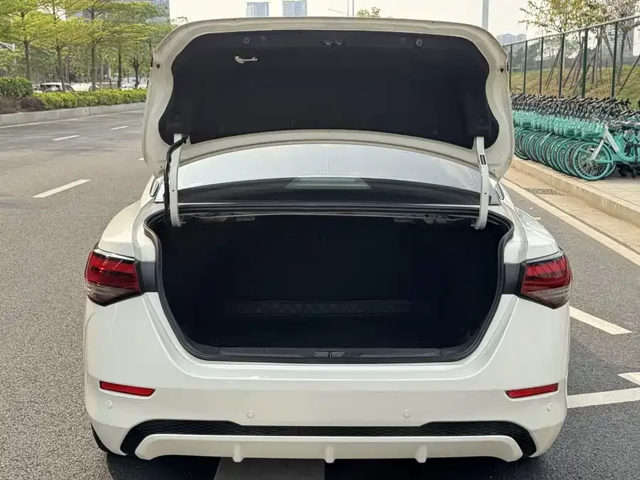 Nissan Sylphy Sylphy 2022 1.6L XL CVT Enjoy Edition 2023 — миниатюра 5