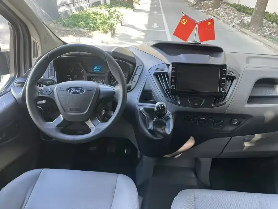 Ford Transit Transit 2019 2.0T diesel multi-functional commercial vehicle short-axle low-roof 6-seater National VI 2022 — миниатюра 4