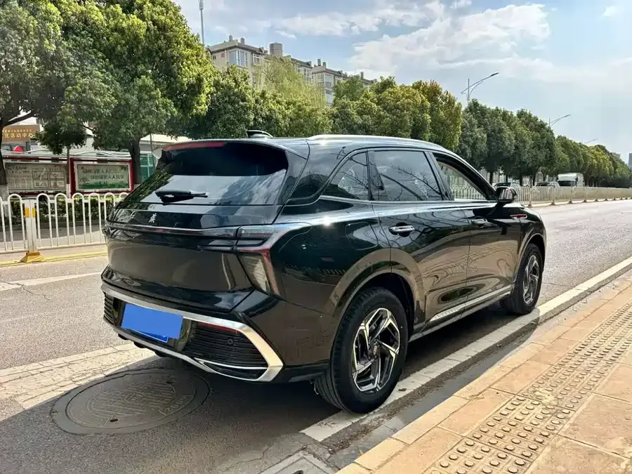 Hongqi HS3 Hongqi HS3 2024 1.5T Zhiwei Edition 2024 — миниатюра 3