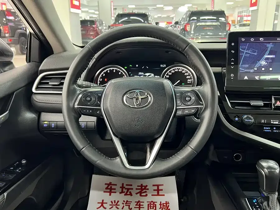 Toyota Camry Camry 2023 2.0G Deluxe Edition 2023 — миниатюра 3