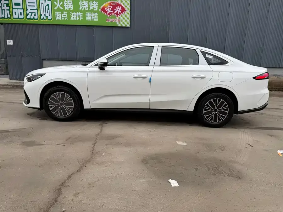 Geely Galaxy Star 6 Galaxy Star 6 2026 125km/h Comfort Edition 2026 — миниатюра 2