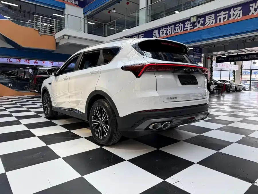 Jetour X70 Plus JETOUR X70 PLUS 2021 facelift 1.5T DCT Mountain PRO 7-seater 2022 — миниатюра 5