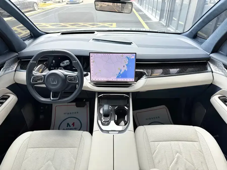 Zeekr 009 Zeekr 009 2024 seven-seat aisle version four-wheel drive 108kWh 2024 — миниатюра 4