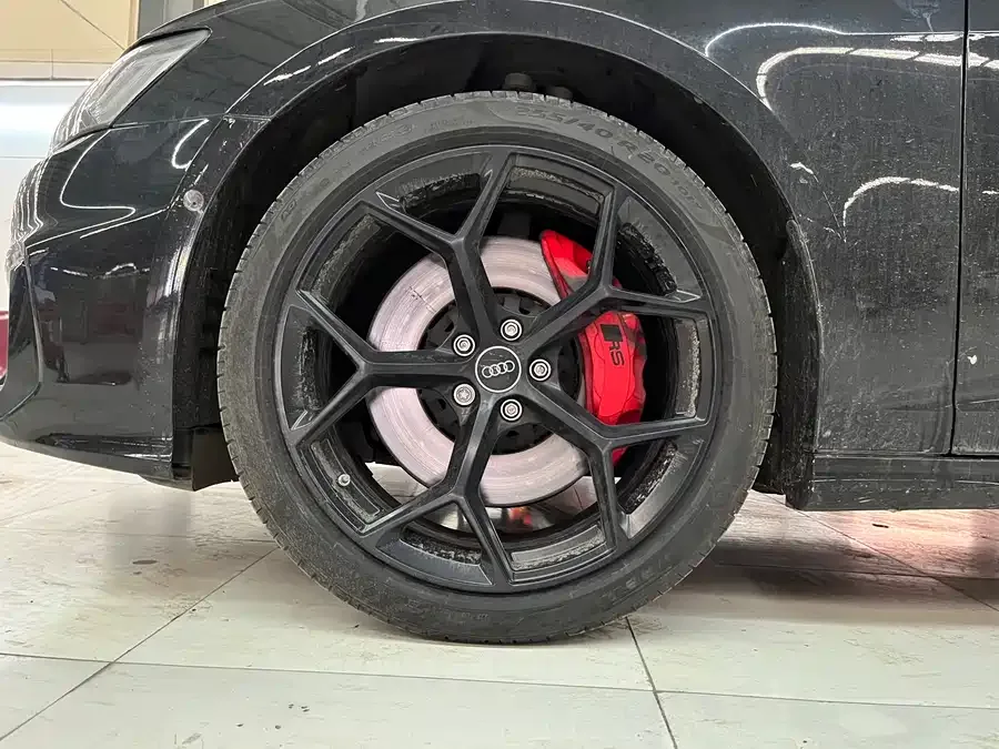 Audi A6L 2024 55 TFSI quattro exclusive dynamic model 2024 — миниатюра 4