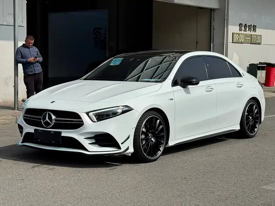 Mercedes-Benz A-Class AMG Mercedes-Benz A-Class AMG 2023 AMG A 35 L 4MATIC 2023 — фото 1, купить с доставкой в Москву