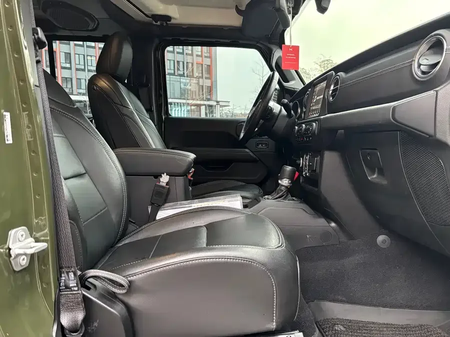 Jeep Gladiator Gladiator 2022 3.6L advance version 2023 — миниатюра 4