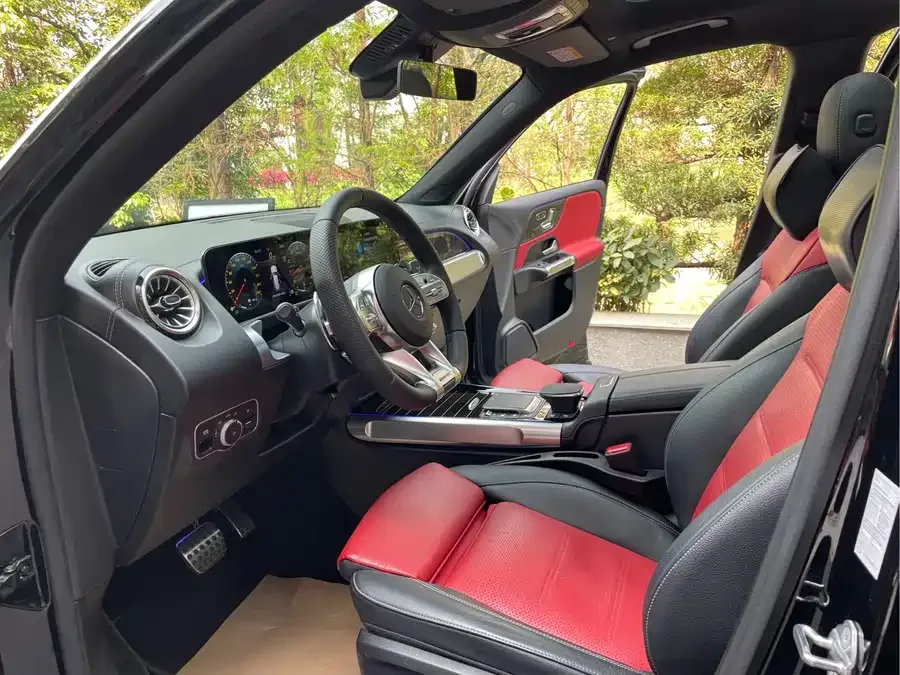 Mercedes-Benz GLB AMG Mercedes-Benz GLB AMG 2022 AMG GLB 35 4MATIC 2022 — миниатюра 3