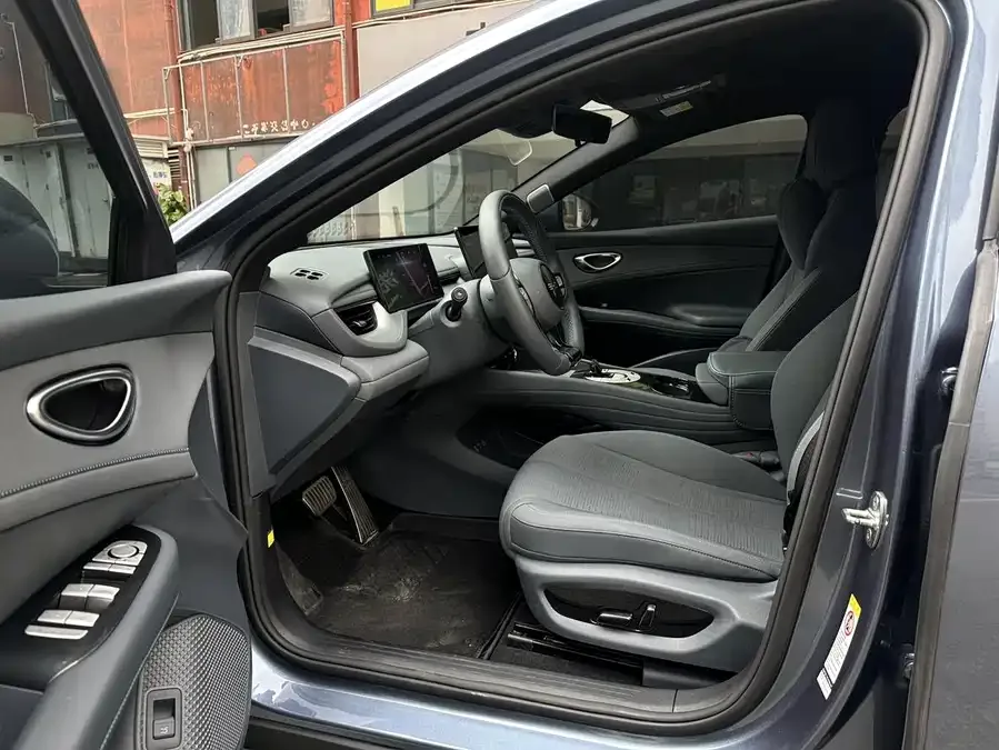 BYD Seal 06GT Seal 06GT 2025 505 Wave Plus Edition 2025 — миниатюра 4