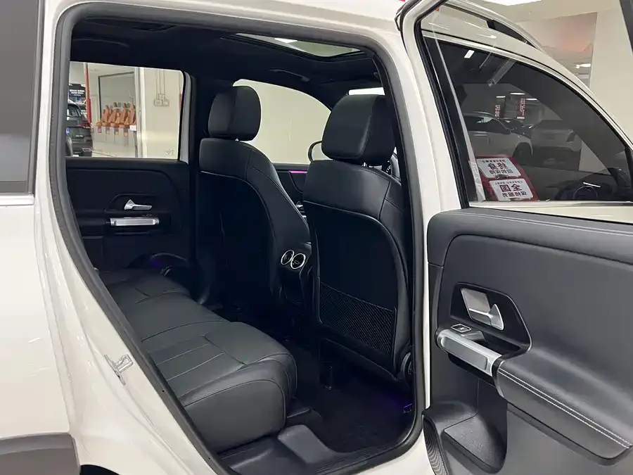 Mercedes-Benz GLB-Class Mercedes-Benz GLB 2023 GLB 220 Dynamic 2023 — миниатюра 4