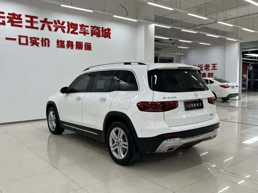 Mercedes-Benz GLB-Class Mercedes-Benz GLB 2023 GLB 220 Dynamic 2023 — миниатюра 5