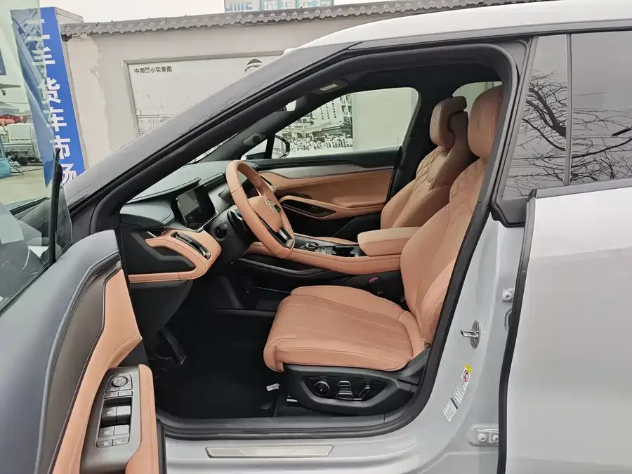 BYD Song L EV Song L EV 2025 Intelligent Driving Edition 662KM Laser Radar Excellence Edition 2025 — миниатюра 4