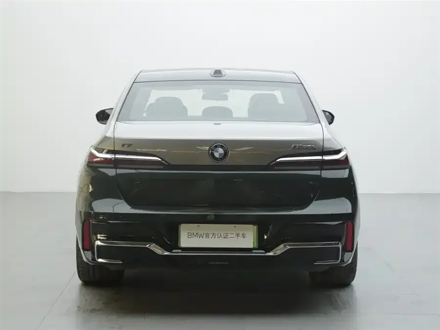 BMW i7 M70L 2023 M70L 2023 — миниатюра 2