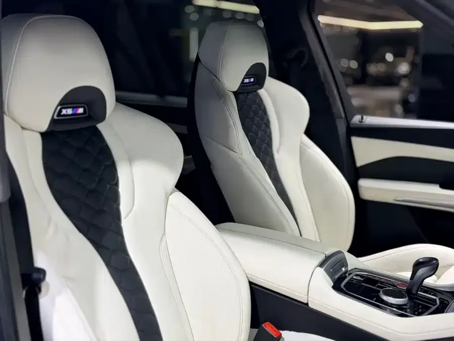 BMW X5M BMW X5 M 2023 X5 M Thunder Edition 2023 — миниатюра 3