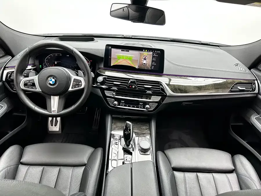 BMW 6 Series GT 2022 630i M Sport Package 2023 — миниатюра 5