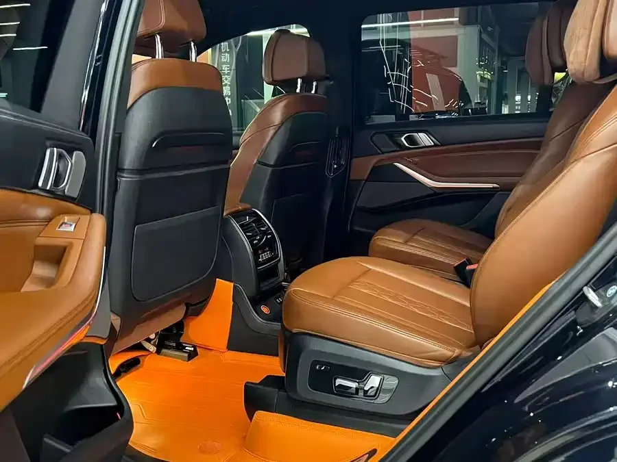 BMW X7 2022 xDrive40i Exclusive M Sport Package 2022 — миниатюра 2