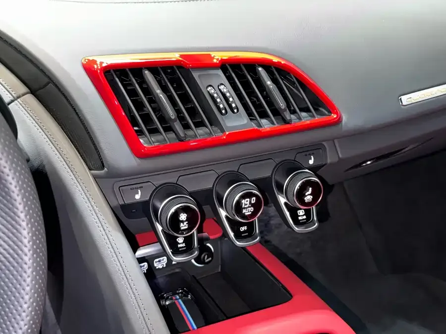 Audi R8 2022 V10 Coupe Performance 2023 — миниатюра 5