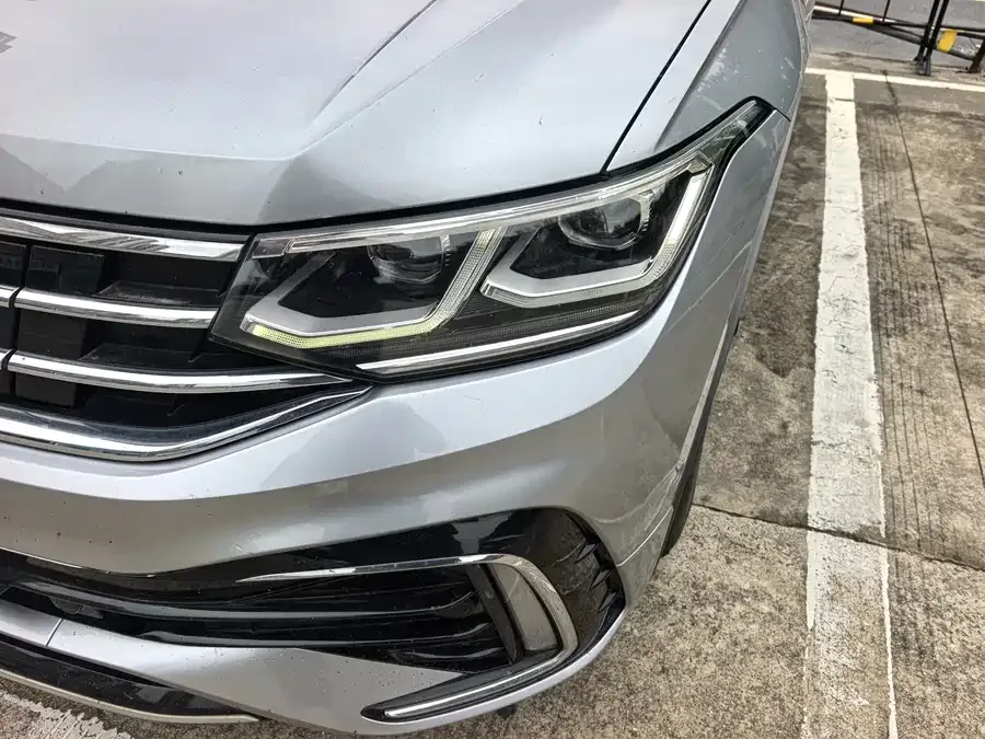 Volkswagen Tiguan L New Energy Tiguan L New Energy 2022 430PHEV Plug-in Hybrid Flagship Edition 2022 — миниатюра 5