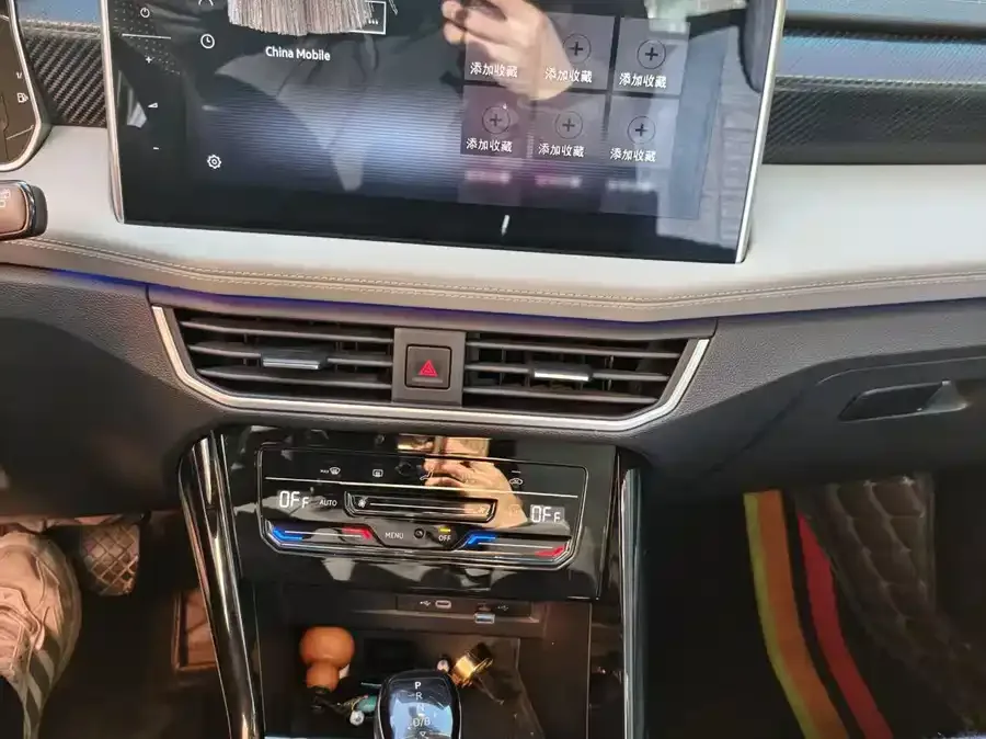 Volkswagen Tayron GTE plug-in hybrid Tanyue GTE plug-in hybrid 2023 280TSI Luxury Plus Advanced Edition 2022 — миниатюра 2