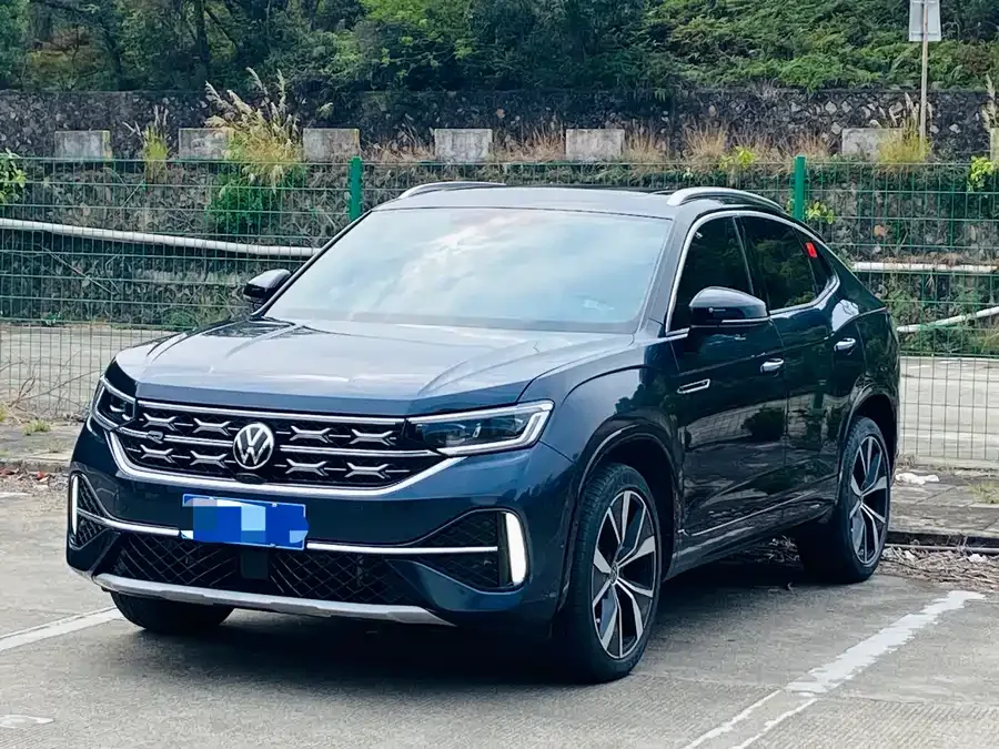 Volkswagen Tayron X Tanyue X 2023 330TSI 2WD Flagship Smart Edition 2023 — фото 1, купить с доставкой в Москву