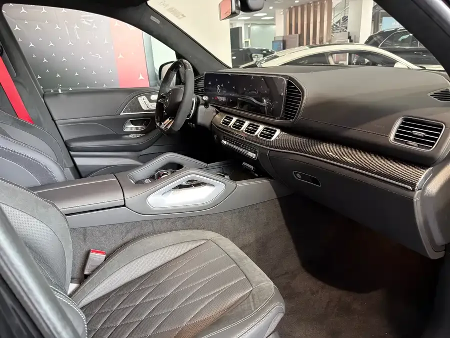 Mercedes-Benz GLS AMG Mercedes-Benz GLS AMG 2024 AMG GLS 63 4MATIC+ 2026 — миниатюра 3